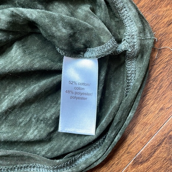 Maurices Green Loose Fit Short Sleeve Top - Picture 11 of 11